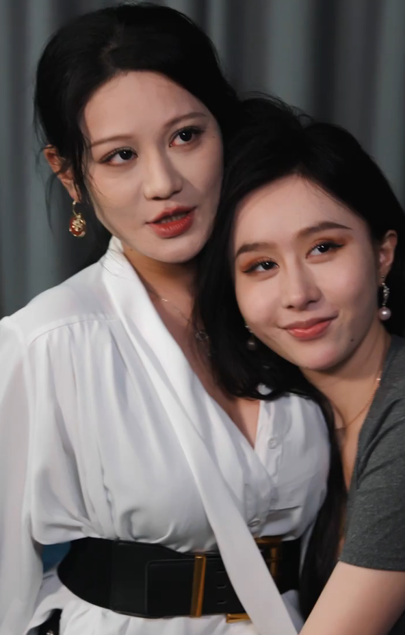 图片[5]-情到深处&私人医生&眬情未央&时间煮雨的茶馆&月台绮梦后续&偷走的第25小时”&情意朦胧&情丝绕心&情到深处&强势染指&娇气藏不住&梦回身前&暮色里的玫瑰&逆光答卷&重生的爱相互交错的爱两个的游戏(30集)张星颖-深夜剧场