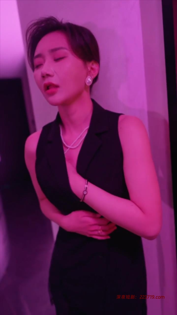 豪门之外&无法自拔&家门之外&霞光漫城（全集）小张星颖、沙酱-深夜剧场